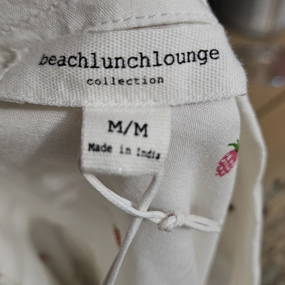 BEACH LUNCH LOUNGE Long Sleeve Button Down White Shirt Strawberry Print, M NWT - Picture 5 of 16